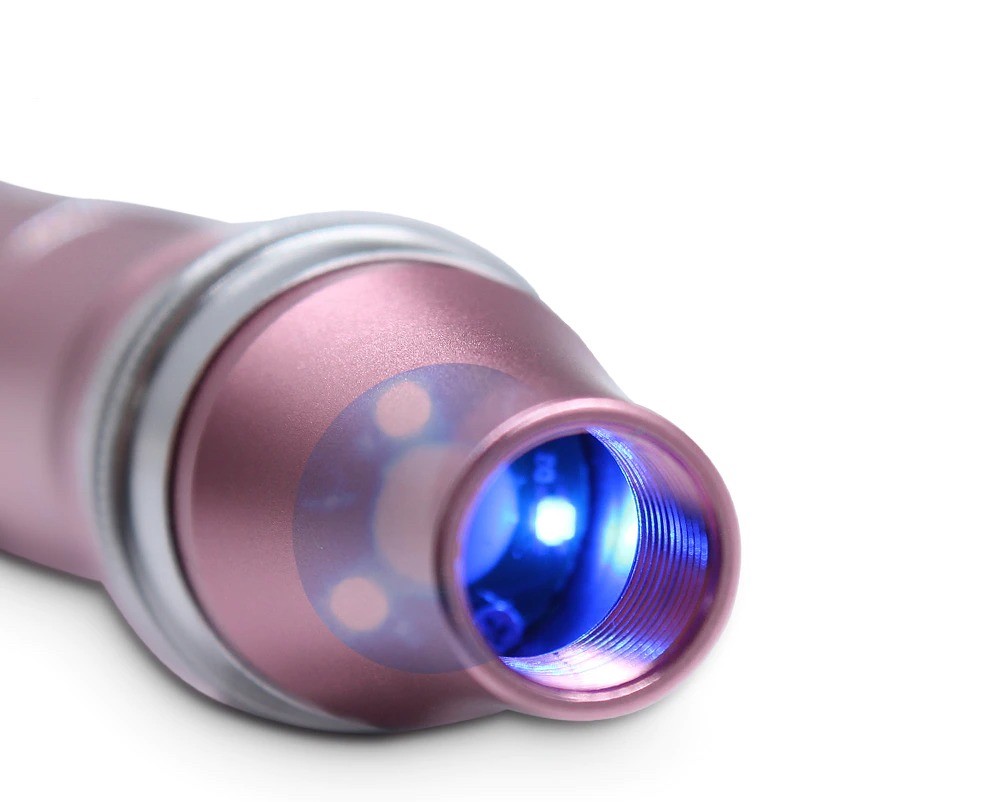 microneedling-pen-3 Microneedling pen for professionals